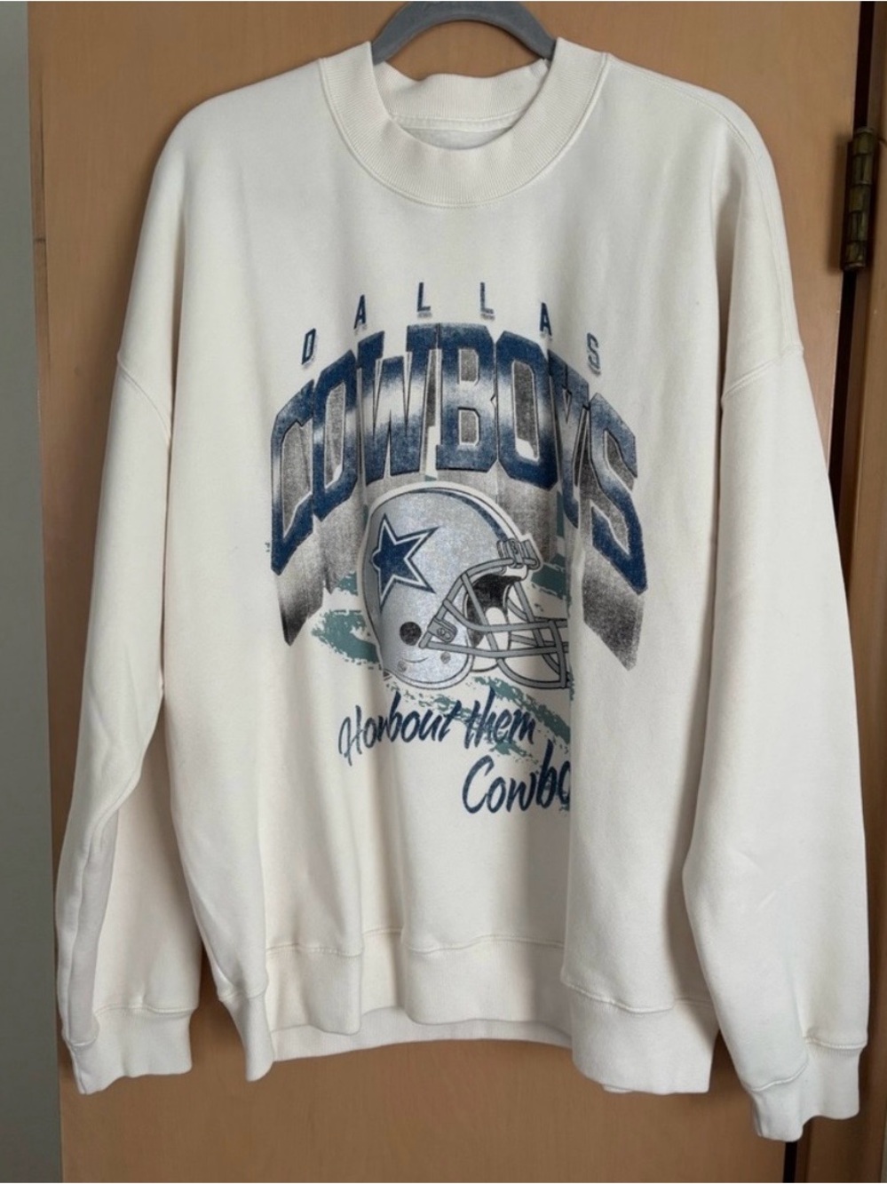 Abercrombie & Fitch Dallas Cowboys Graphic Oversized Sunday Crew Sweatshirt